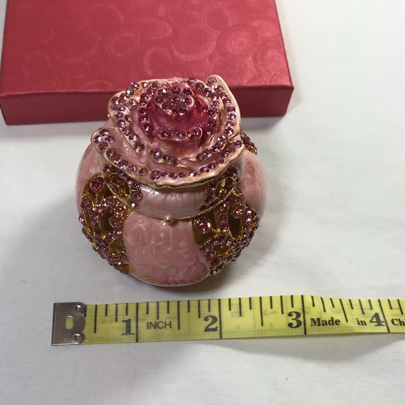 Accents | Beautiful Rose Secret Box | Poshmark
